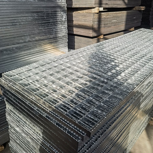 石油平臺鋼格柵的承重與耐磨性