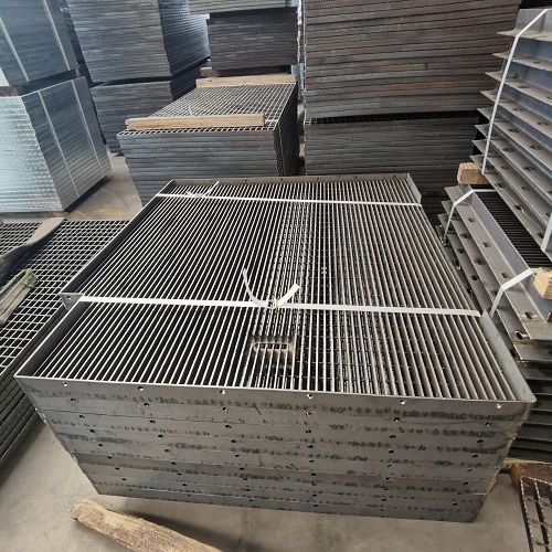 如何辨別劣質(zhì)鋼格板？看這4個(gè)細(xì)節(jié)，避免安全隱患！