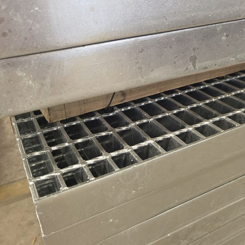 鋼格柵樣品檢測門道多，這些檢驗(yàn)項(xiàng)目別忽略