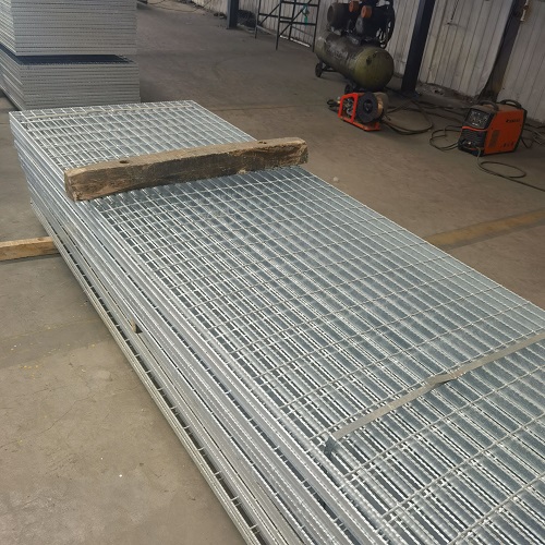 物流分揀中心鋼格柵：滿足高效作業(yè)的優(yōu)化方案