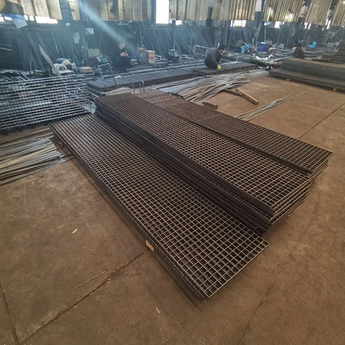 為什么說鋼格柵是工程建設(shè)的 “全能選手”？