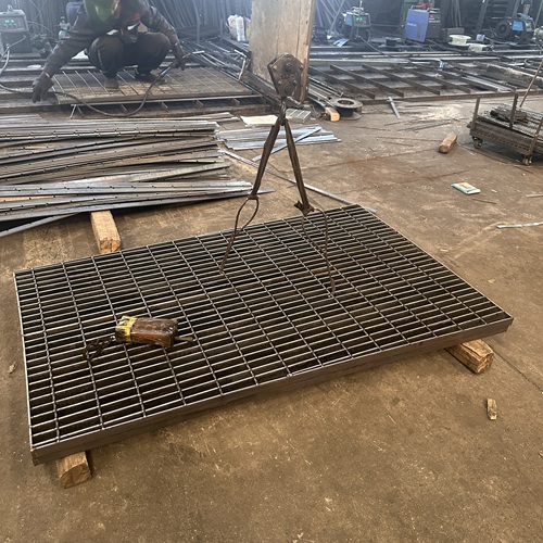 鋼格柵板的質(zhì)量檢測(cè)標(biāo)準(zhǔn)有哪些